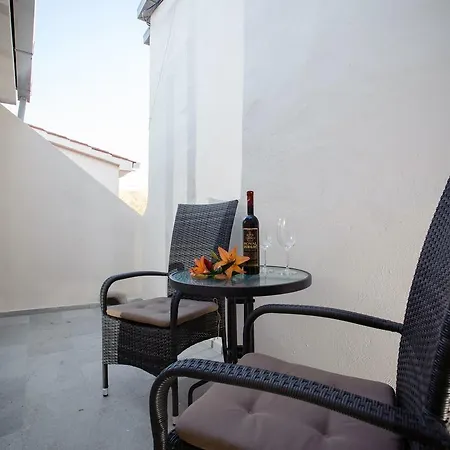 Gorgeous In Croatia With Balcony スプリト